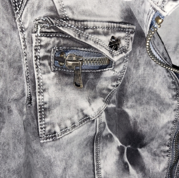 Adam Jacob's Jean Jacket - Picture 3 of 5